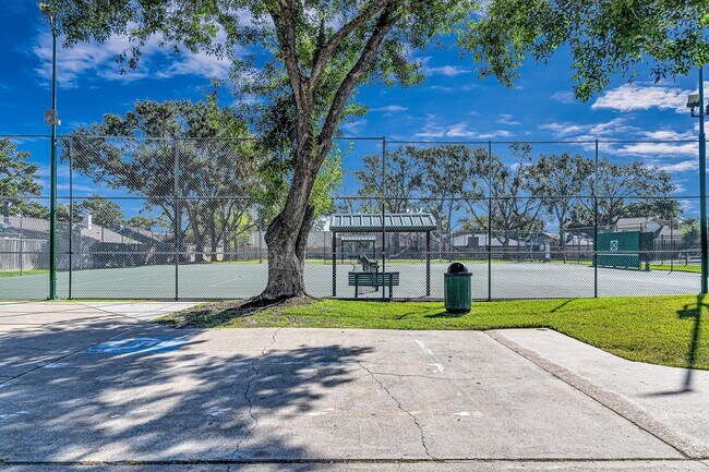 Building Photo - 6415 Hunterstone Ct