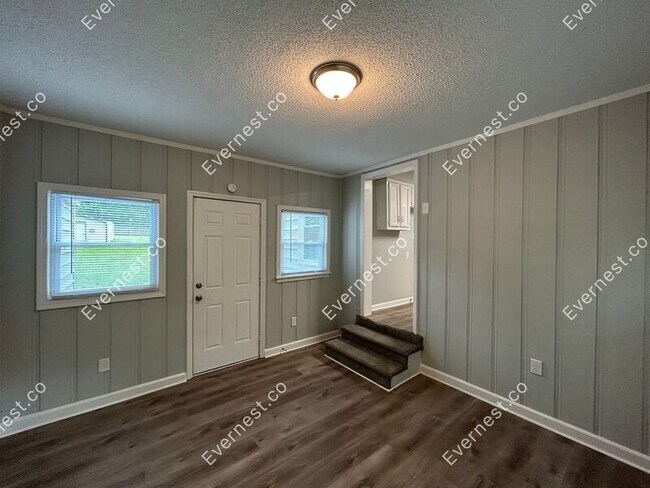 Building Photo - 4858 Auburn Rd