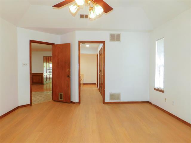 Building Photo - 110 Carolyn Ln