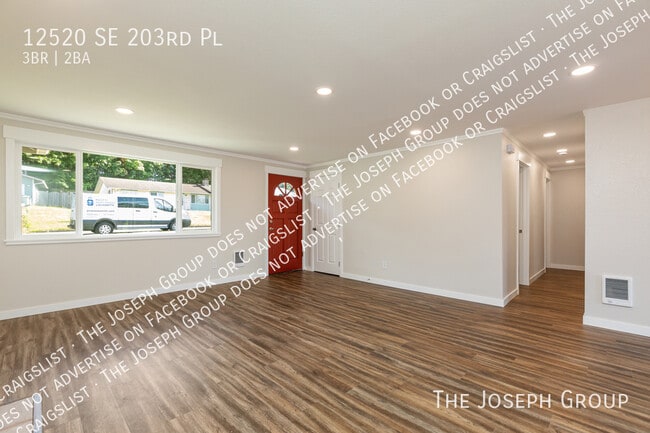 Building Photo - 12520 SE 203 Pl