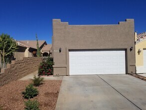 Building Photo - Beautiful Home on Green Belt in Palo Verde Meadows
