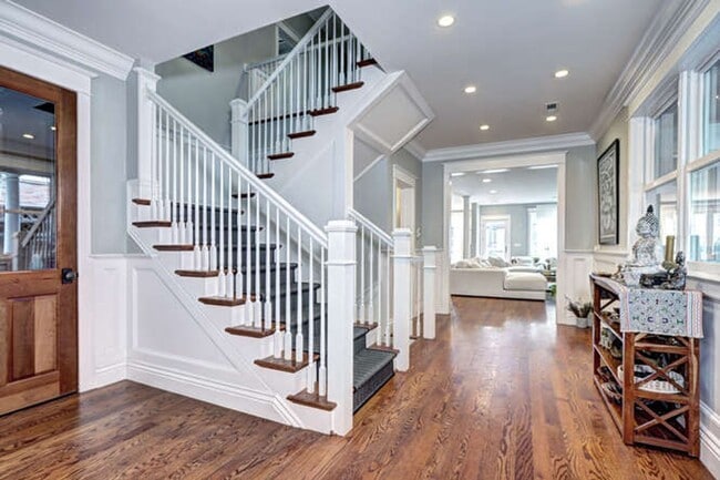 Building Photo - Beautiful Luxury Home Available in Boulder