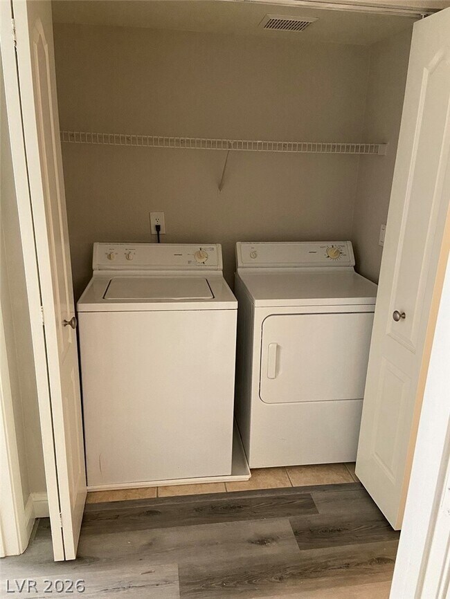 Building Photo - 5055 W Hacienda Ave