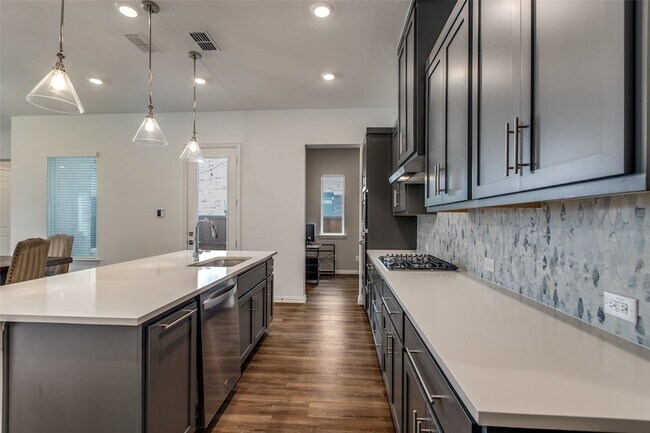 Building Photo - 3309 Sarala Ct