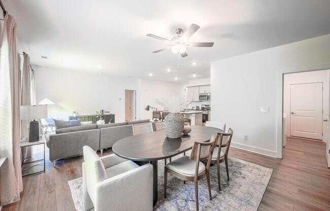 Building Photo - 1298 Mabry St