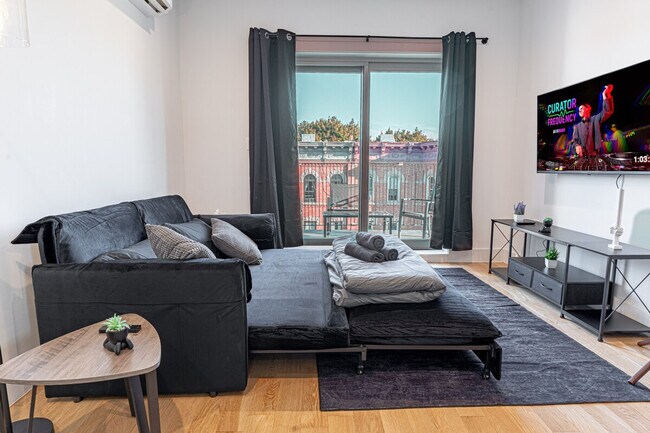 Building Photo - 1255 Decatur St