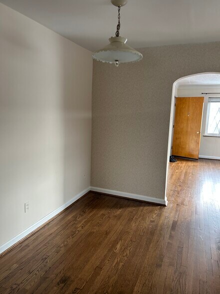 Dining Room to Living Room - 625 South Ft. Thomas Ave