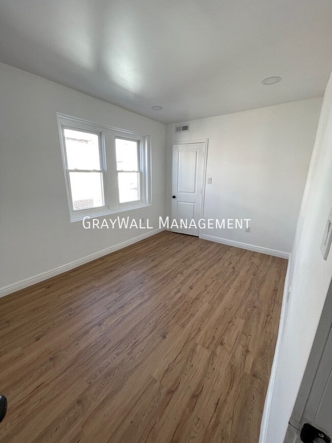 Building Photo - 89 Ridley Ave