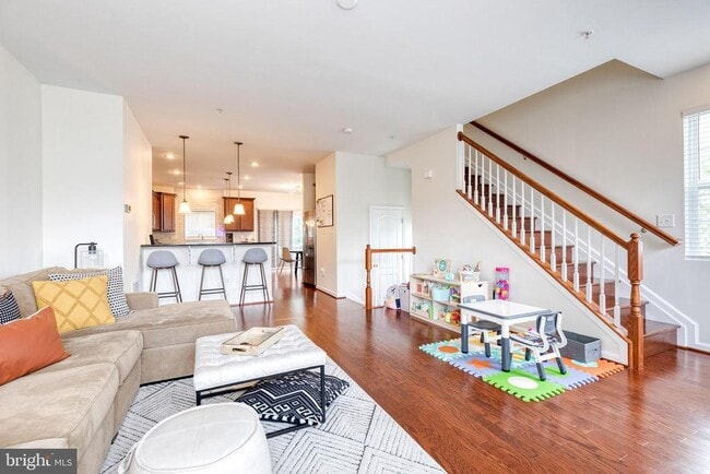 Building Photo - 513 Bluffton Dr