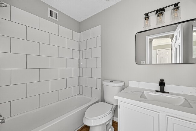 Building Photo - 12623 S Dairy Ashford Rd