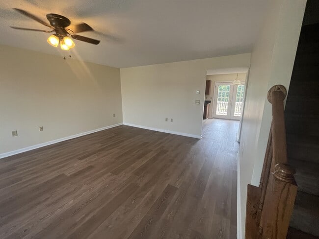 Building Photo - 118 Myatt Ct