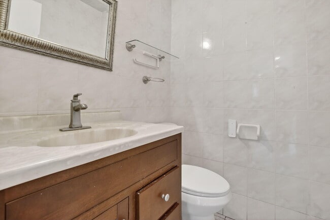 Building Photo - 5514 SW 44th Terrace