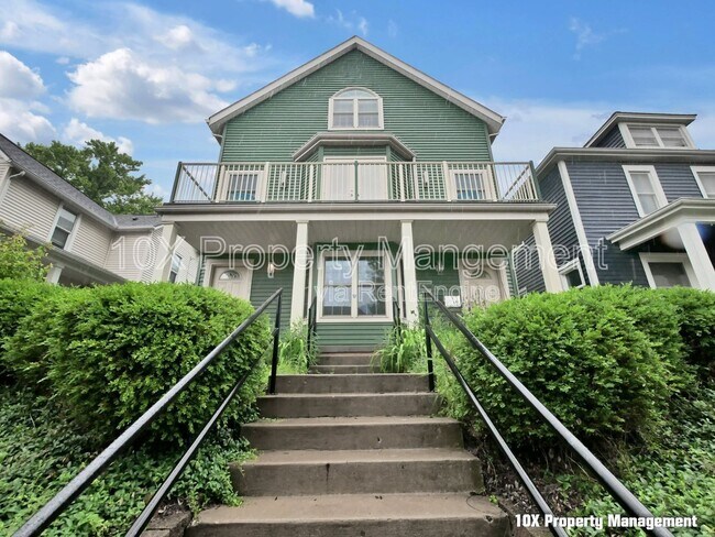 Building Photo - 1006 Oregon Ave