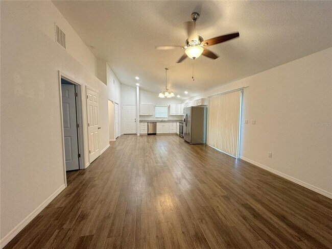 Building Photo - 8315 E Rosko Ct