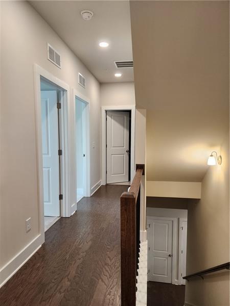 Building Photo - 1242 Winterhaven Dr
