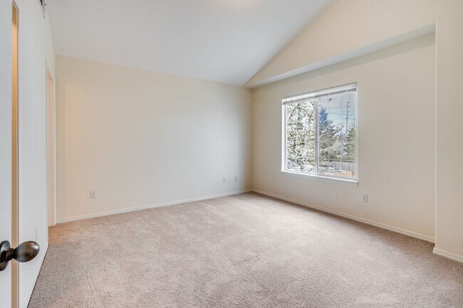 Building Photo - Beautiful 3 bed, 2.5 bath rental home in Beaverton!