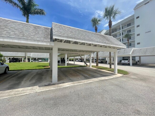 Building Photo - 2400 S Ocean Dr