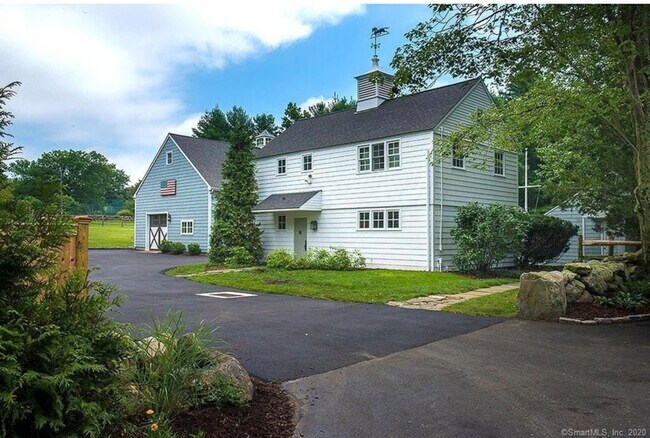 Building Photo - 437 Hulls Farm Rd