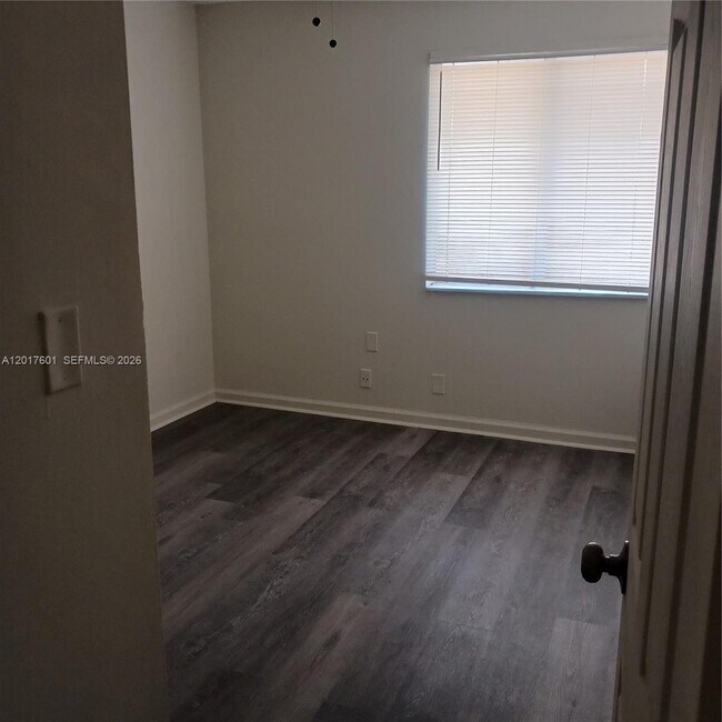 Building Photo - 2107 NW 59th Terrace