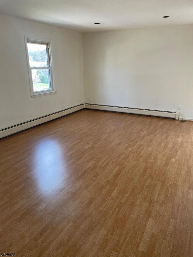 Building Photo - 107 Madison Ave