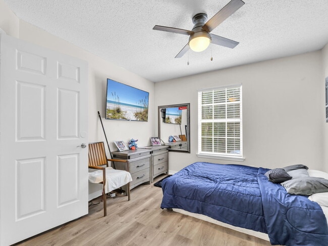 Building Photo - 1061 Quail Hollow Dr