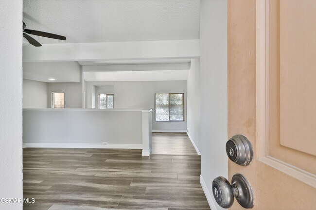 Building Photo - 3162 Darby St