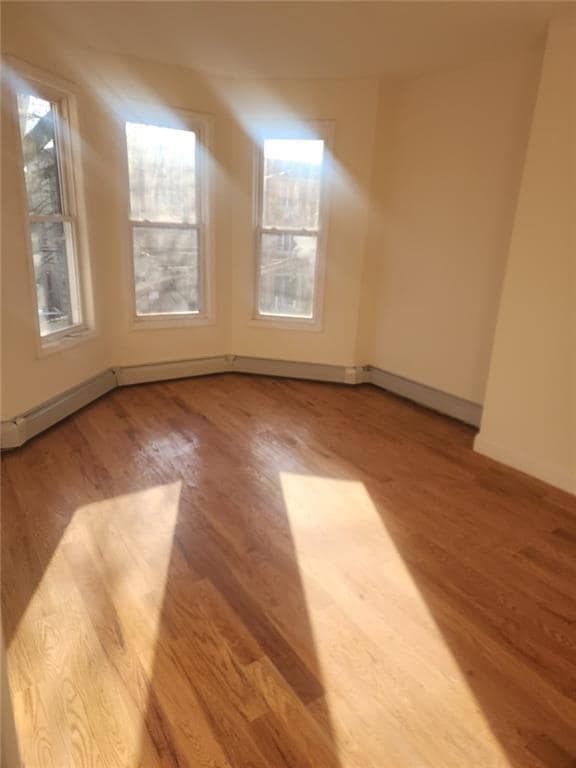 Building Photo - 404 Logan St