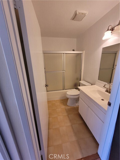 Building Photo - 4110 Elm Ave