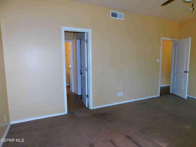 Building Photo - 11233 Red Barrel Pl