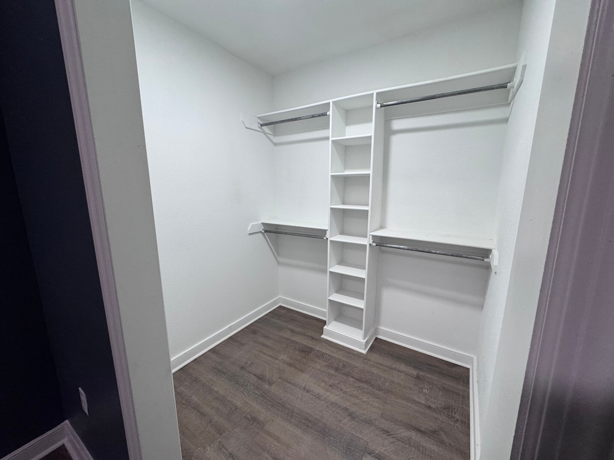 Building Photo - 1519 W 46th St