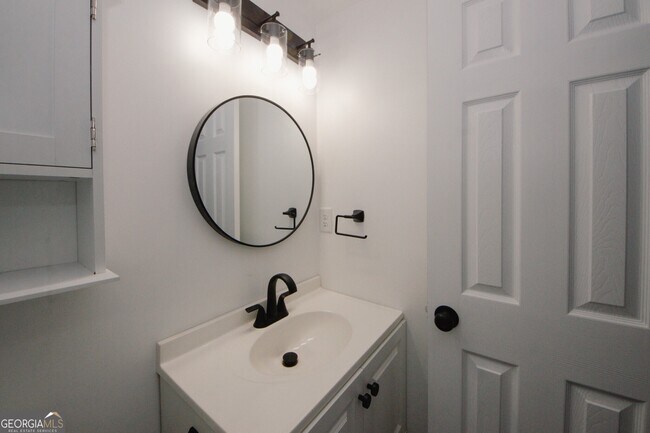 Building Photo - 6157 Orville Dr