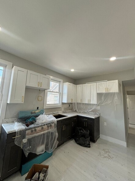 Building Photo - 257 Ellis Ave