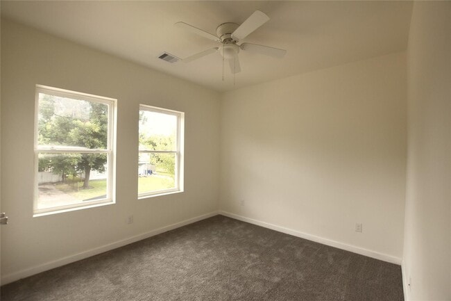 Building Photo - 1232 3rd Ave N