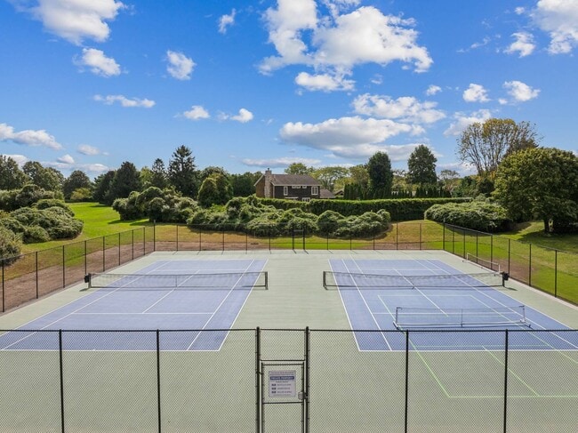 Building Photo - 25 Meadowgrass Ln