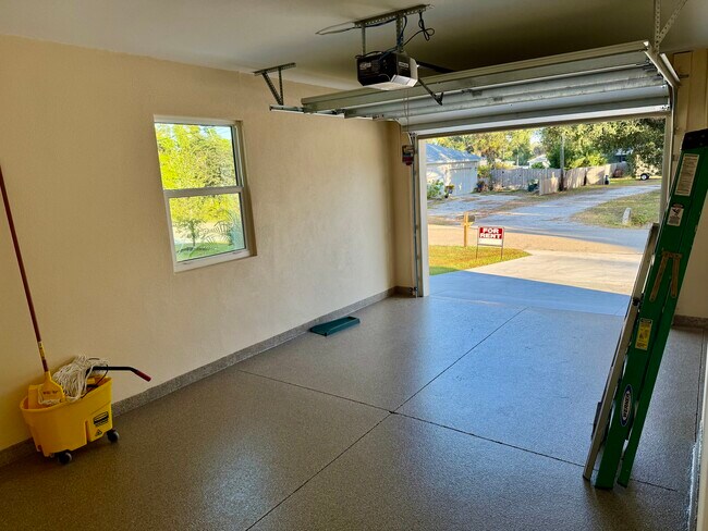 Building Photo - 212 Browns Rd