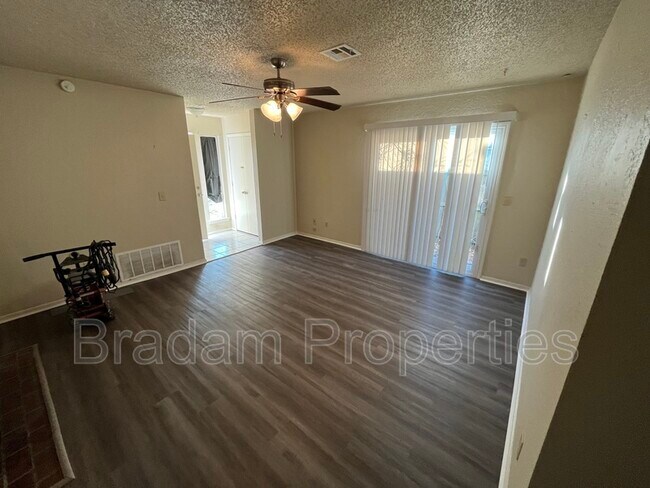 Building Photo - 5979 E 25th Pl