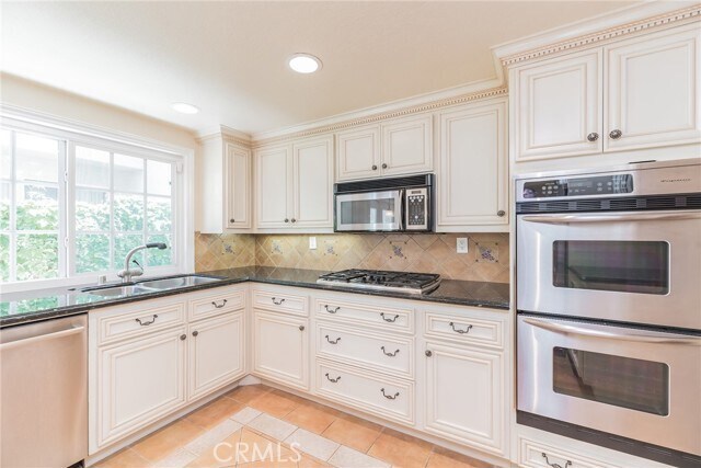 Building Photo - 25086 Whitespring