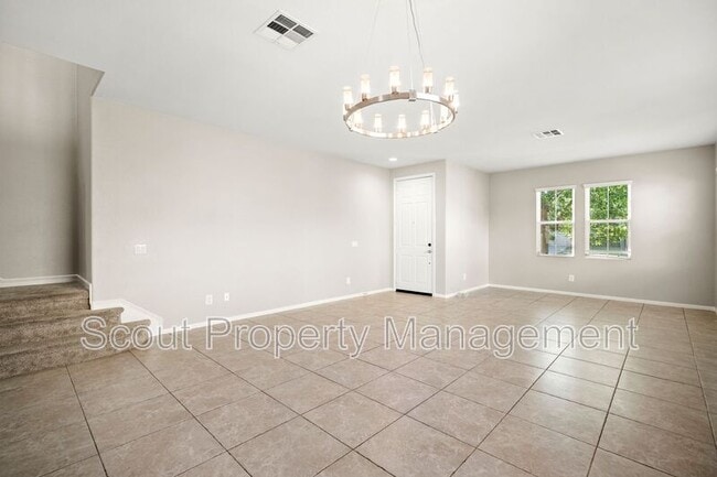 Building Photo - 44704 Mumm St