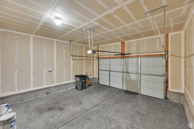 Building Photo - 5171 W Dock St