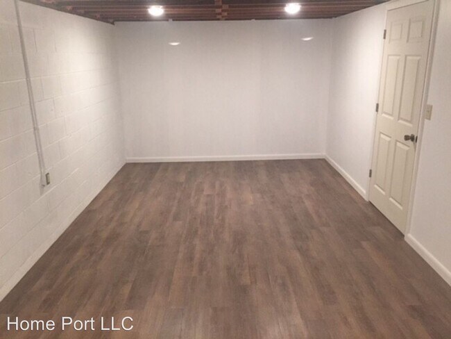 Building Photo - 2712-2714 Luther Dr