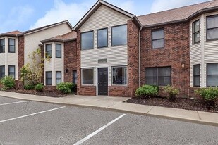 Building Photo - Walnut Springs