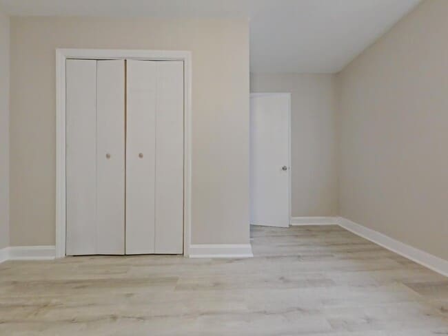 Building Photo - 610 Hawthorne Ave