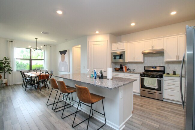 Building Photo - ** STUNNING 2012 NEW CONSTRUCTION 3/2 HOME...