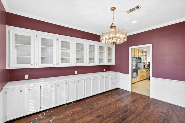 Building Photo - 207 Hearthstone Cir