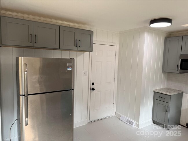Building Photo - 1508 Woodhill Ln