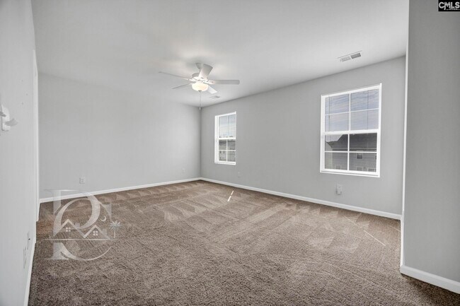 Building Photo - 2058 Mapleton Dr