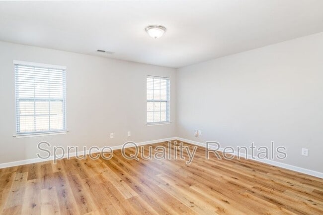 Building Photo - 164 Solstice Dr