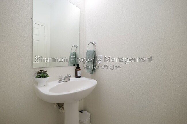 Building Photo - 1203 Lavender Shade Ct