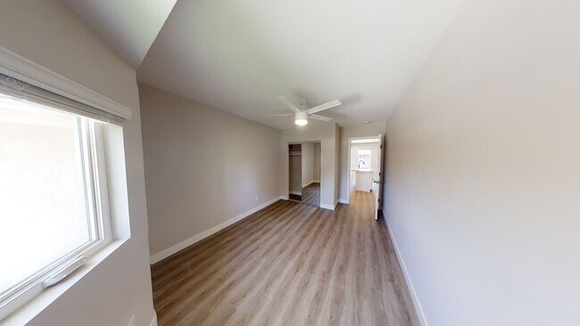 Building Photo - Newly Renovated, 7 BD 4 BR, Close to Campus!