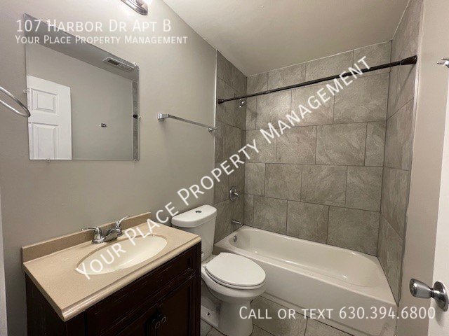 Building Photo - Beautifully updated 2BR, 1BA in Pelican Cove!